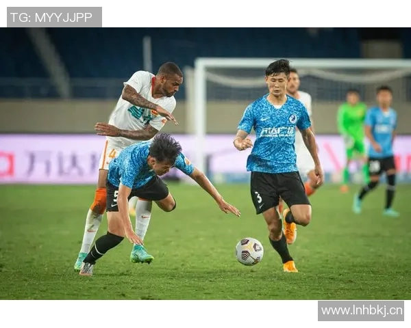 武汉足球队状态引发热议球迷与专家各执己见的背后故事 武汉足球队状态引发热议球迷与专家各执己见的背后故事