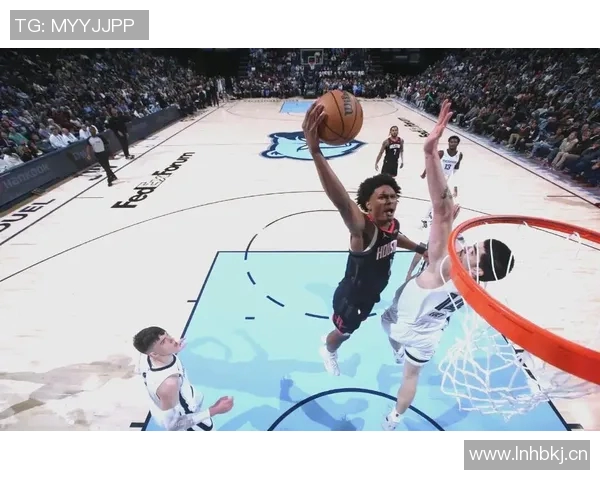 11月12日火箭对阵灰熊精彩直播全程回顾与赛后分析 11月12日火箭对阵灰熊精彩直播全程回顾与赛后分析