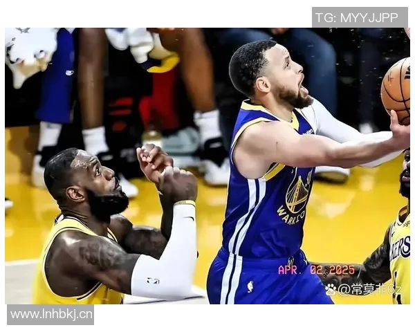 1718赛季骑士对阵勇士的精彩对决回顾与分析